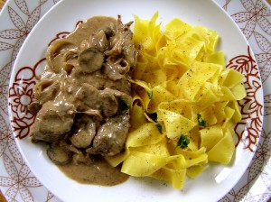 Beef Stroganoff & Noodles Beef Stroganoff & Noodles